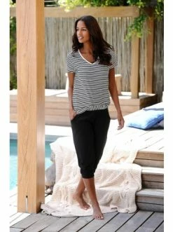 Umstands- & Stillmode H.I.S Capri-Pyjama In Schwarz-gestreift Günstig Kaufen -HIS SHOP h i s capri pyjama in schwarz gestreift 2